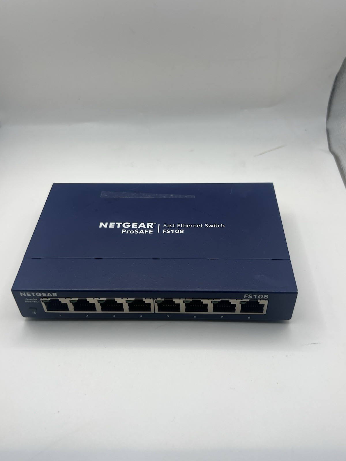 NETGEAR  ProSafe (FS108) 8-Ports External Switch Not tested