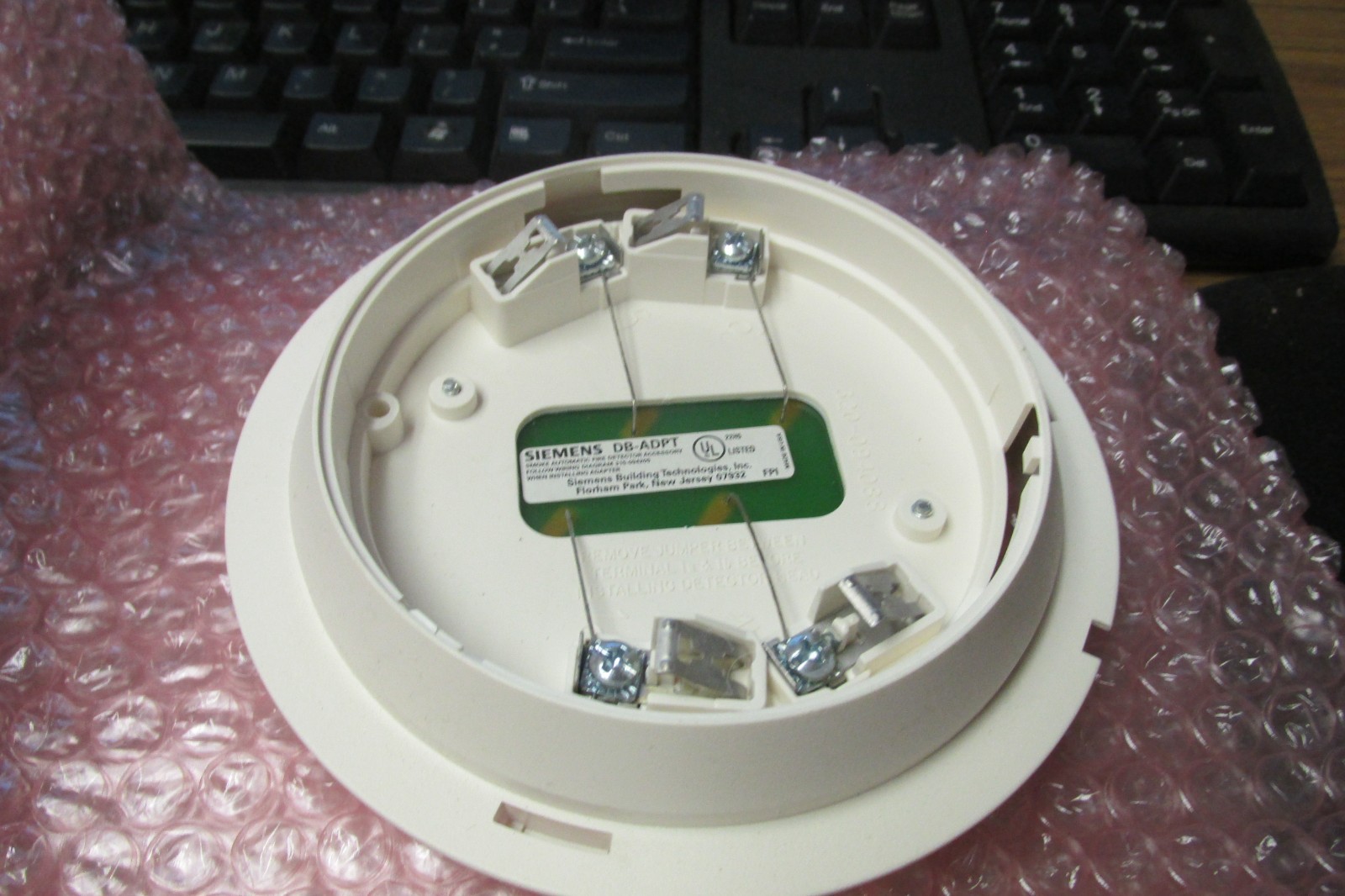 SIEMENS DB-ADPT 500-094187 ADAPTER SERIES 11 DETECTORS Pyrotronics,. VI-78