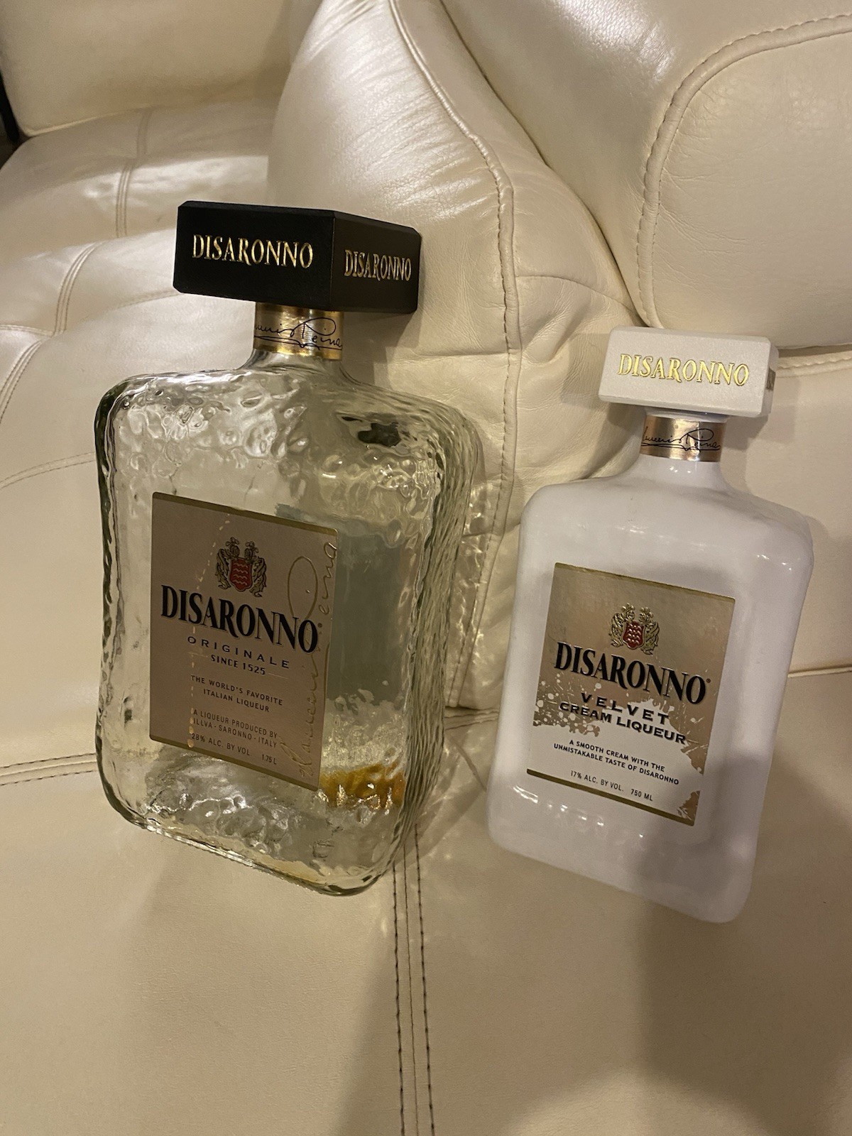 Lot of 2 Bottles Empty large 1.75 L Disaronno clear & Velvet Cream white 750ml