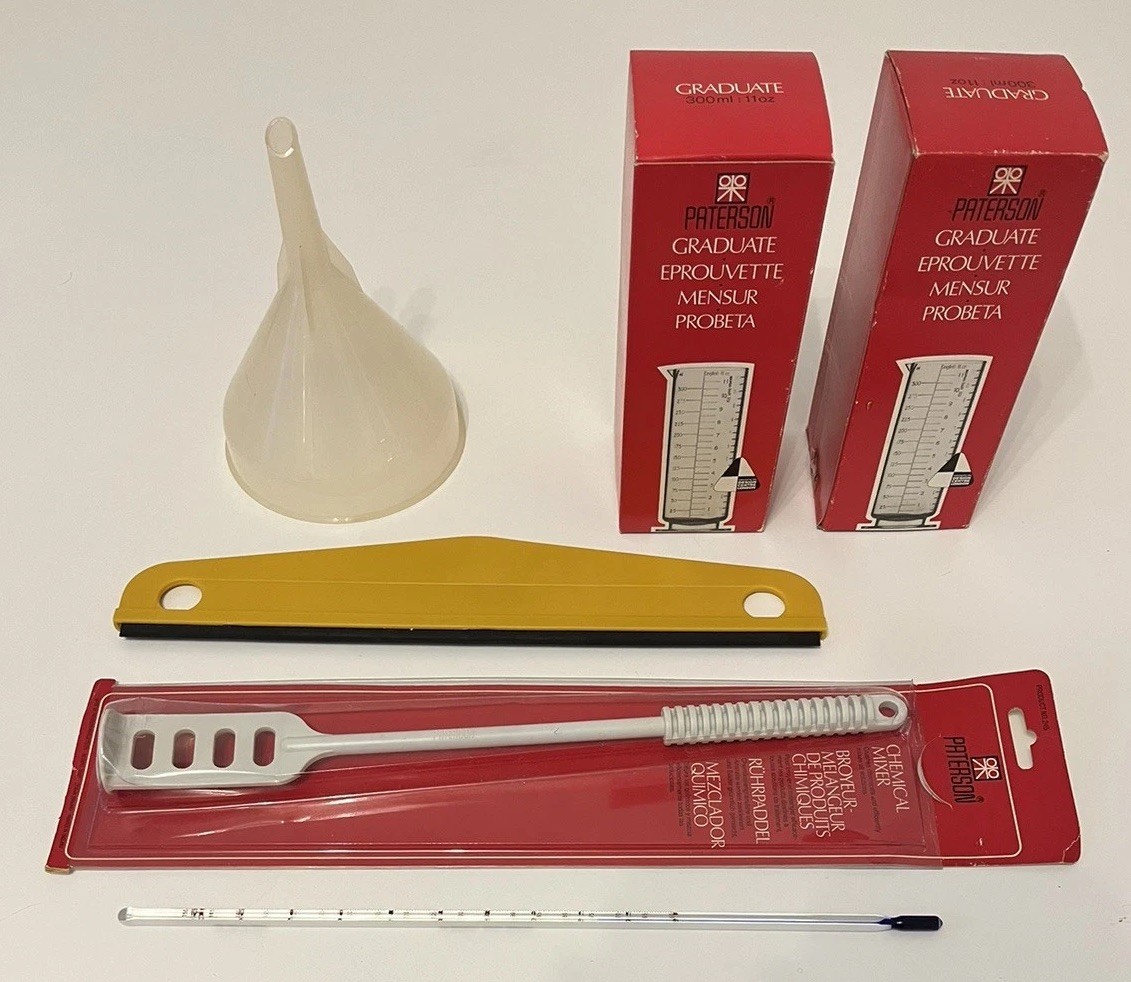 Paterson Darkroom Measures Chemical Mixer Thermometer Funnel Squeegee 6 Pce Set