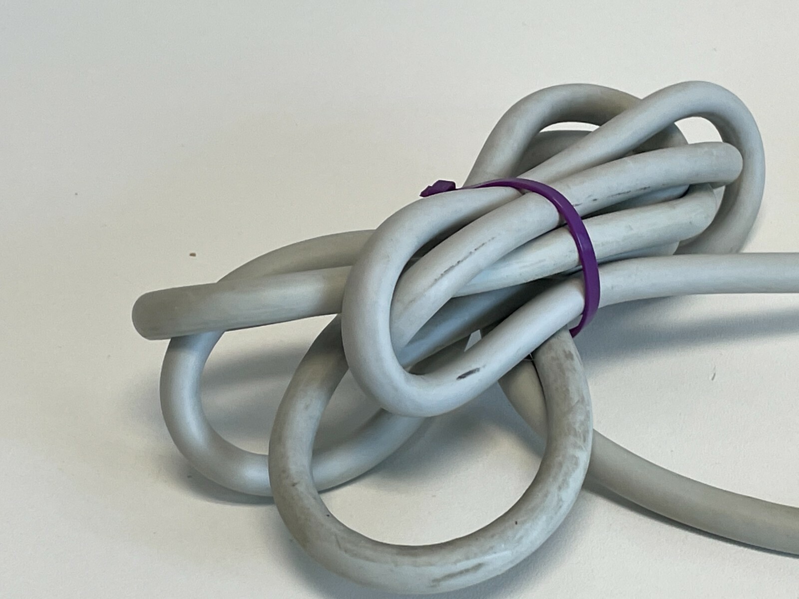 T3: Acuson V4 4 Guide Probe