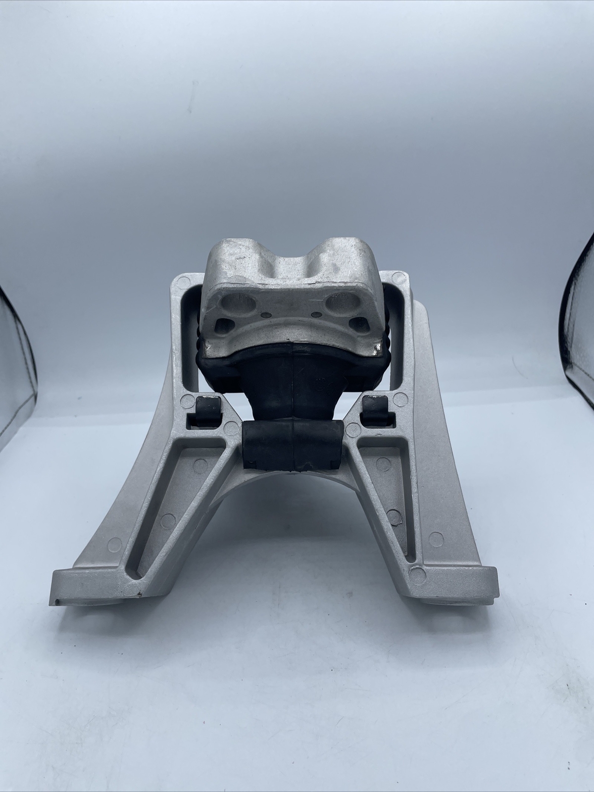 UPPER MOTOR MOUNT BRACKET for Ford Focus 5S43-6F012-CA A5495