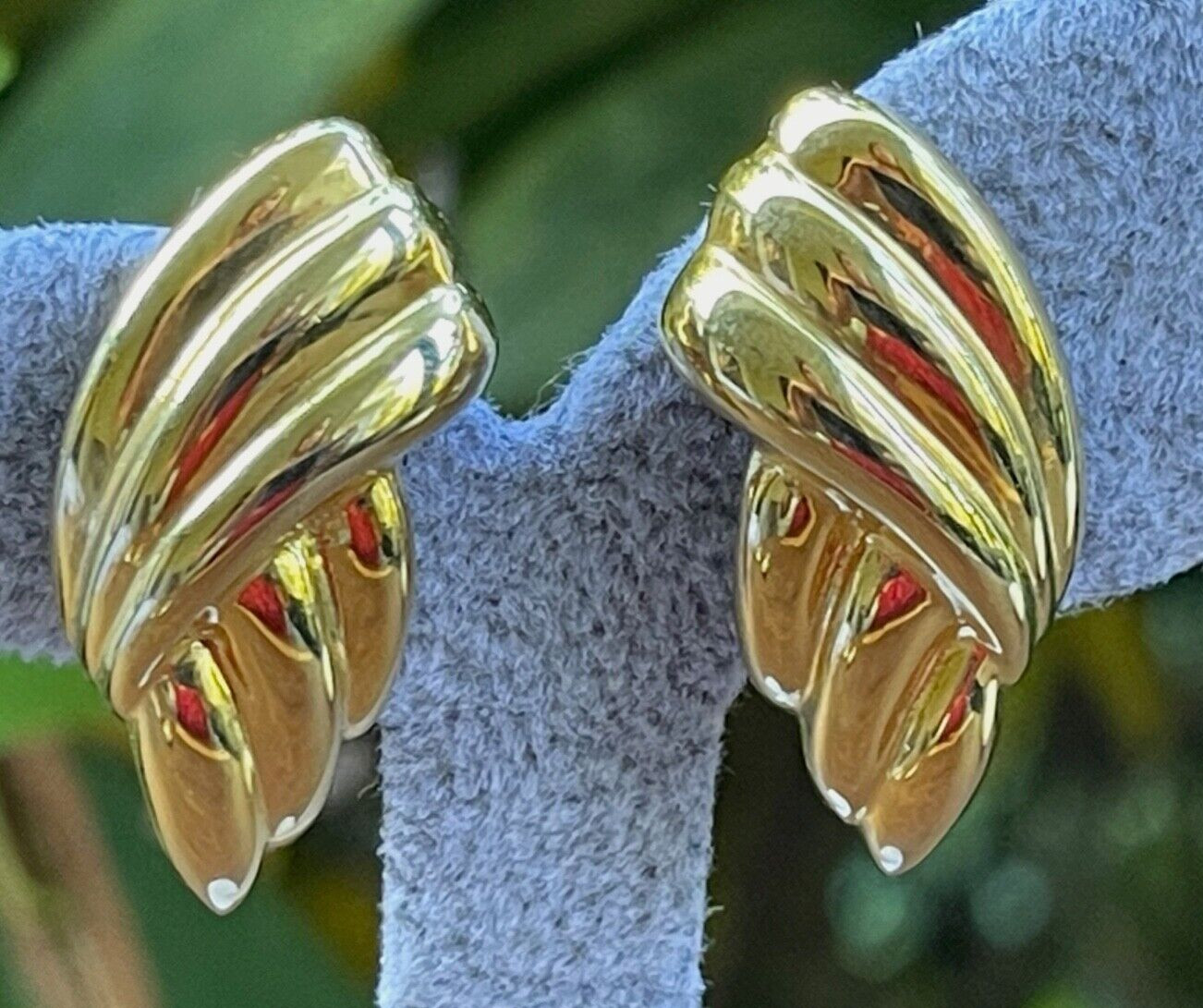 Vintage Gold Tone Highly Polished Metal Clip On Earrings
