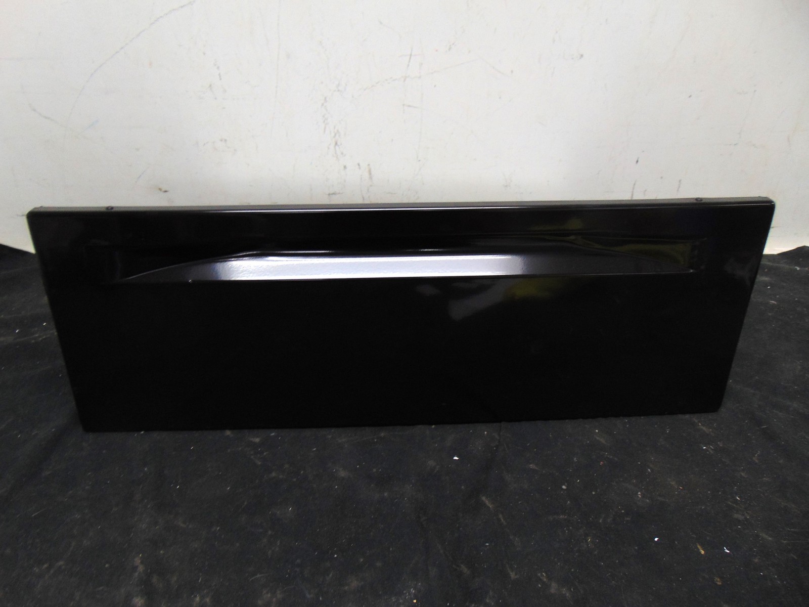 Whirlpool Electric Range WFES3030RB0 Drawer Assembly W11123900