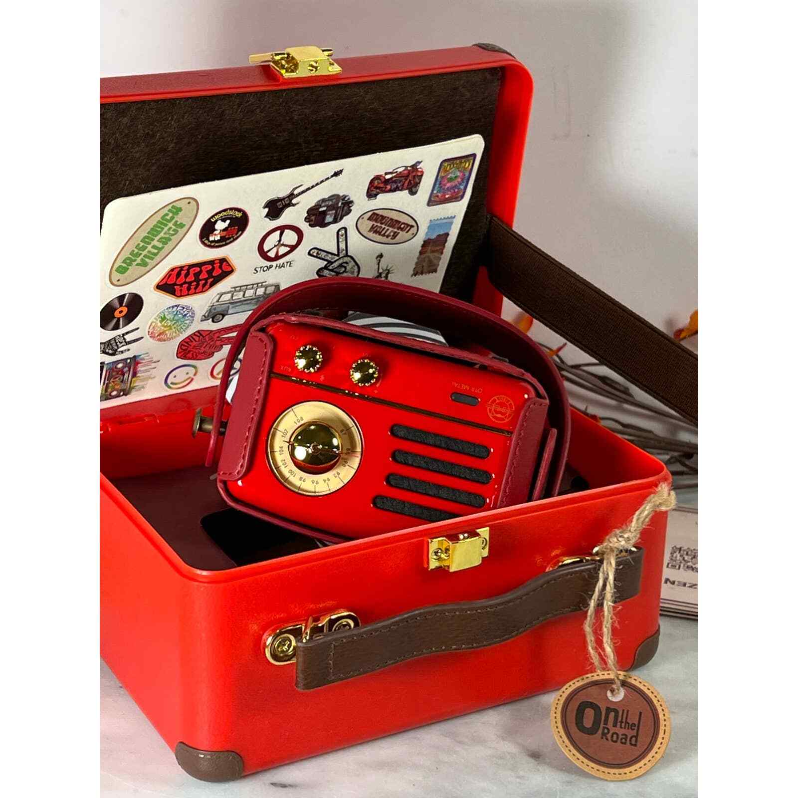 Muzen Bluetooth Speaker & Radio