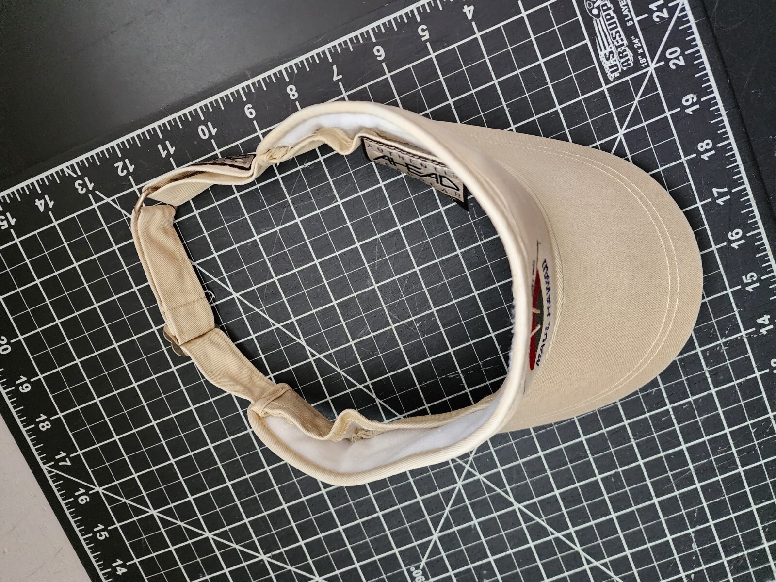 Waiehu Golf Course Maui Hawaii VISOR Summer Beige Osfa Adjustable Strapback