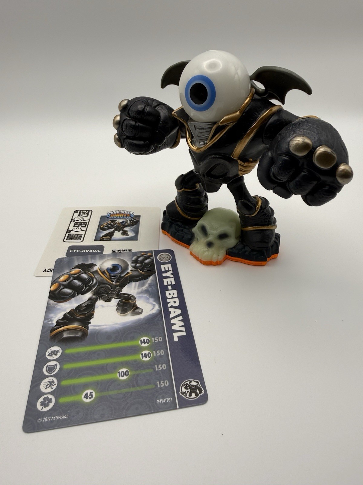 Skylanders Giants EYE-BRAWL Giant Figure COMPLETE w/ Card & Sticker - 2012