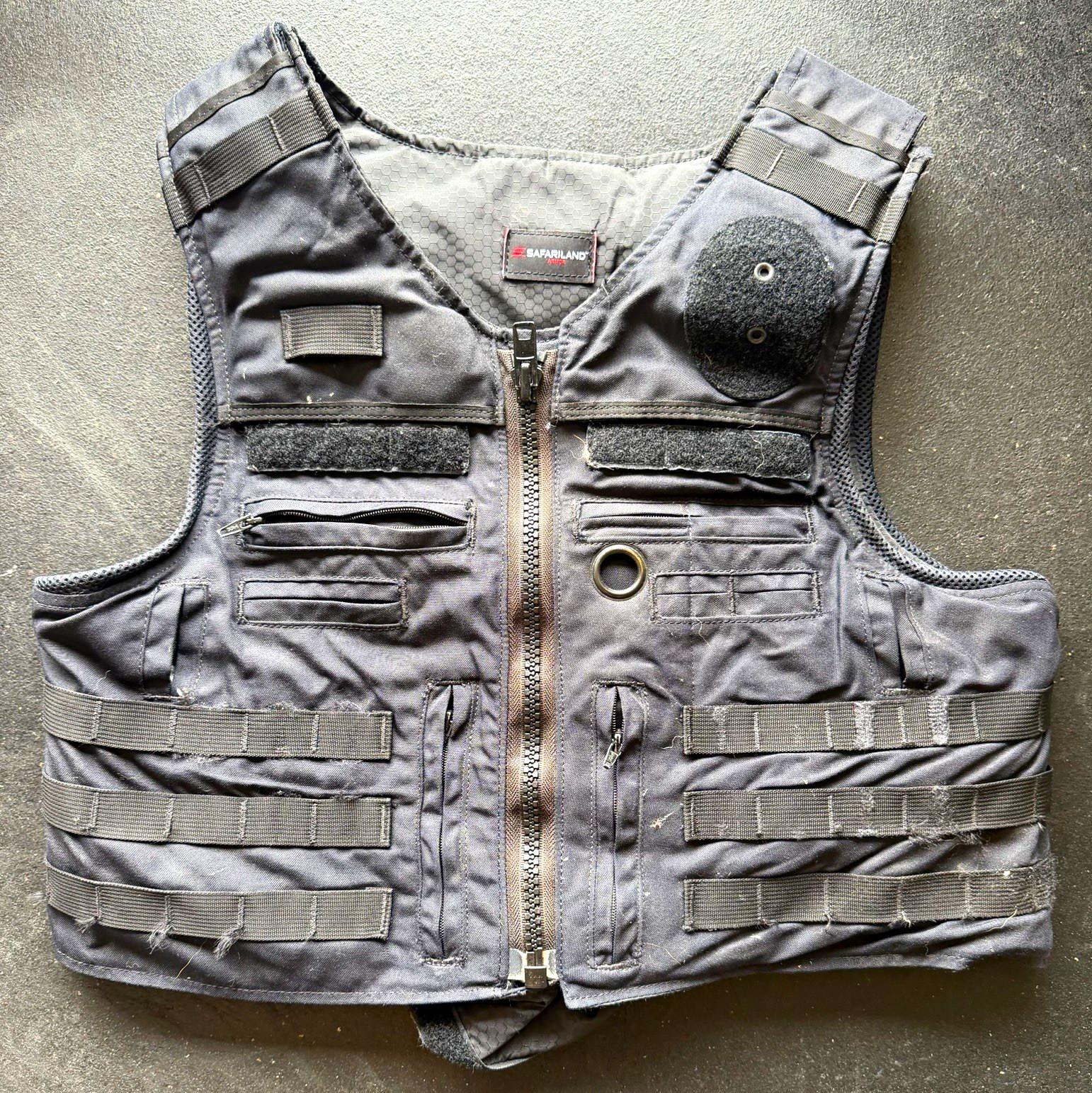 Safariland Tactical Vest Large Black Nylon Adjustable Zipper Front Pockets