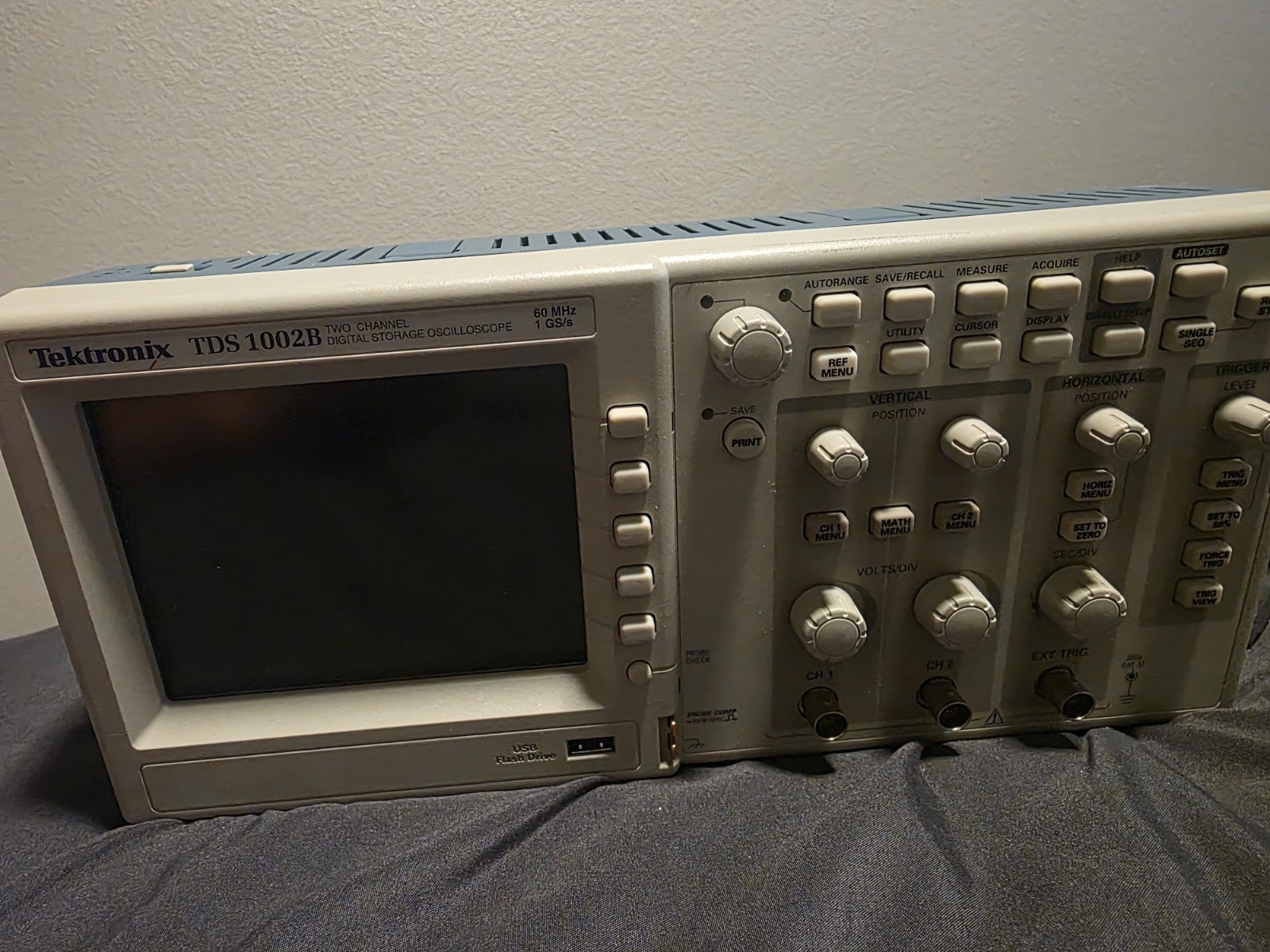 Tektronix TDS 1002B Digital Oscilloscope 60MHz 2 Channel - Untested No Cables