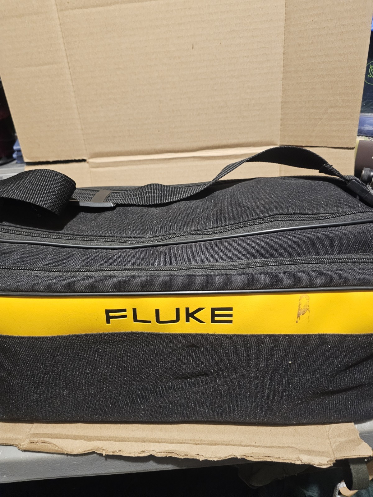 Fluke Networks OMNIScanner 2 Cat5 Cat5e Cat6 Certifier Tester Cable Analyzer V