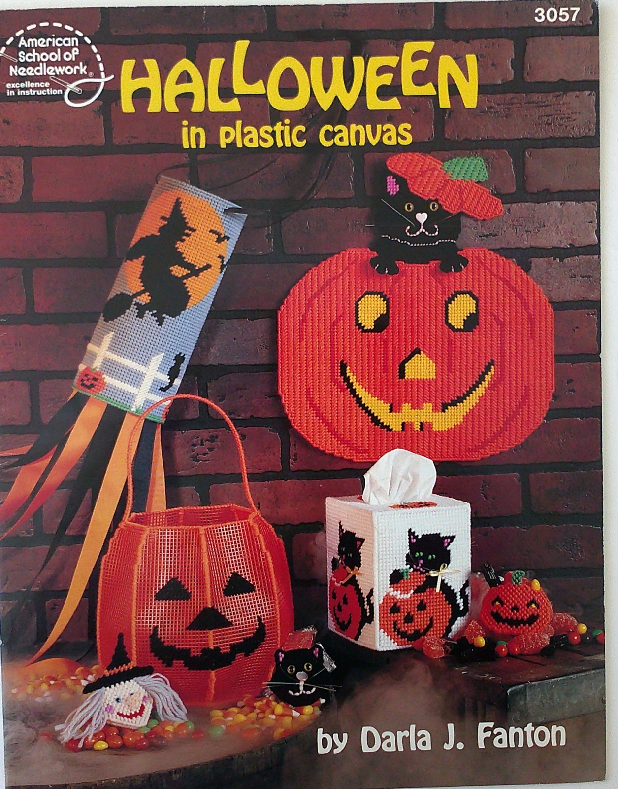American School of Needlework HALLOWEEN In Plastic Canvas Darla J Fanton EC