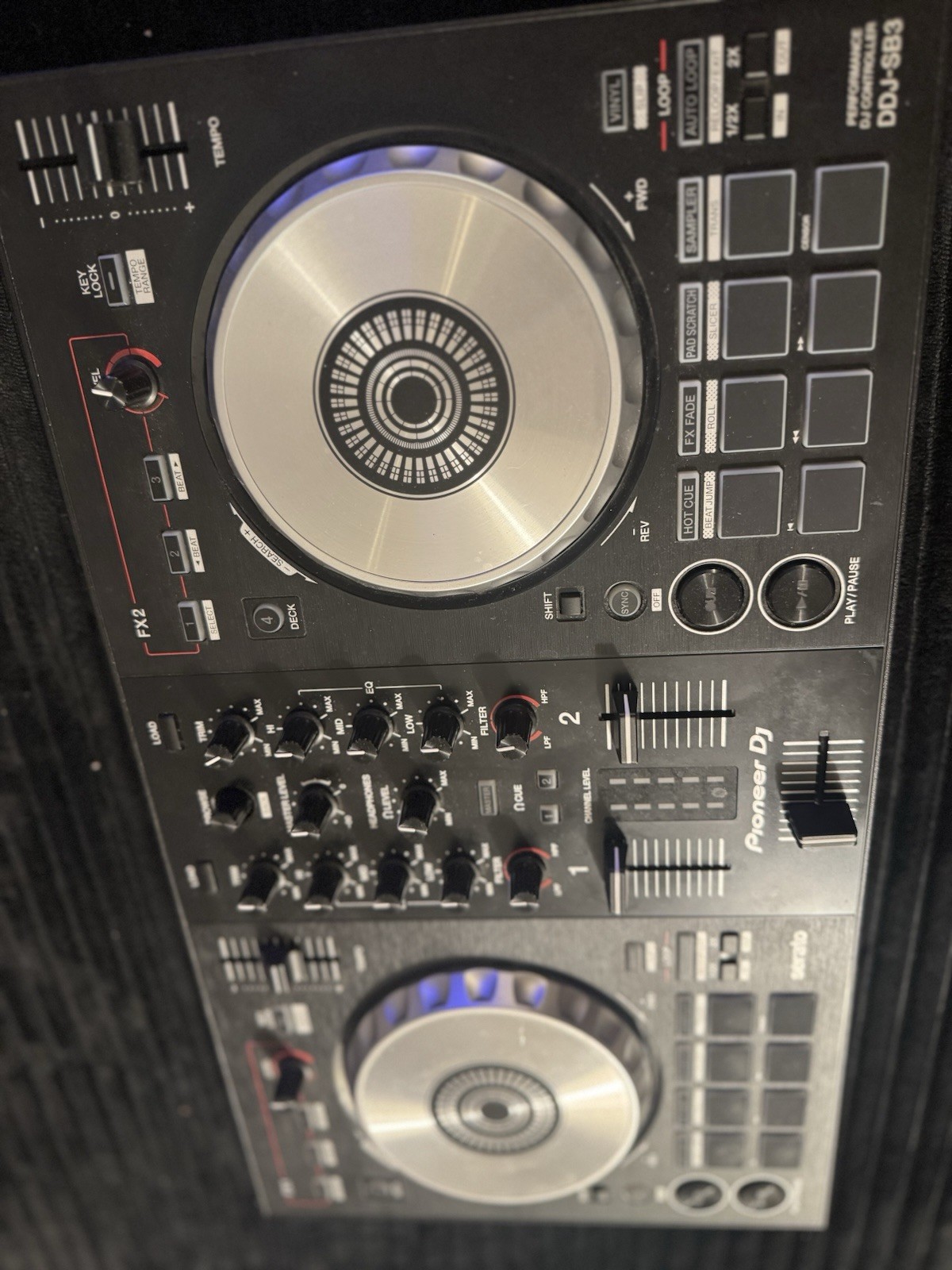 Pioneer DDJ-SB3 controller Serato Dj **1 knob flaw (no affect), works great