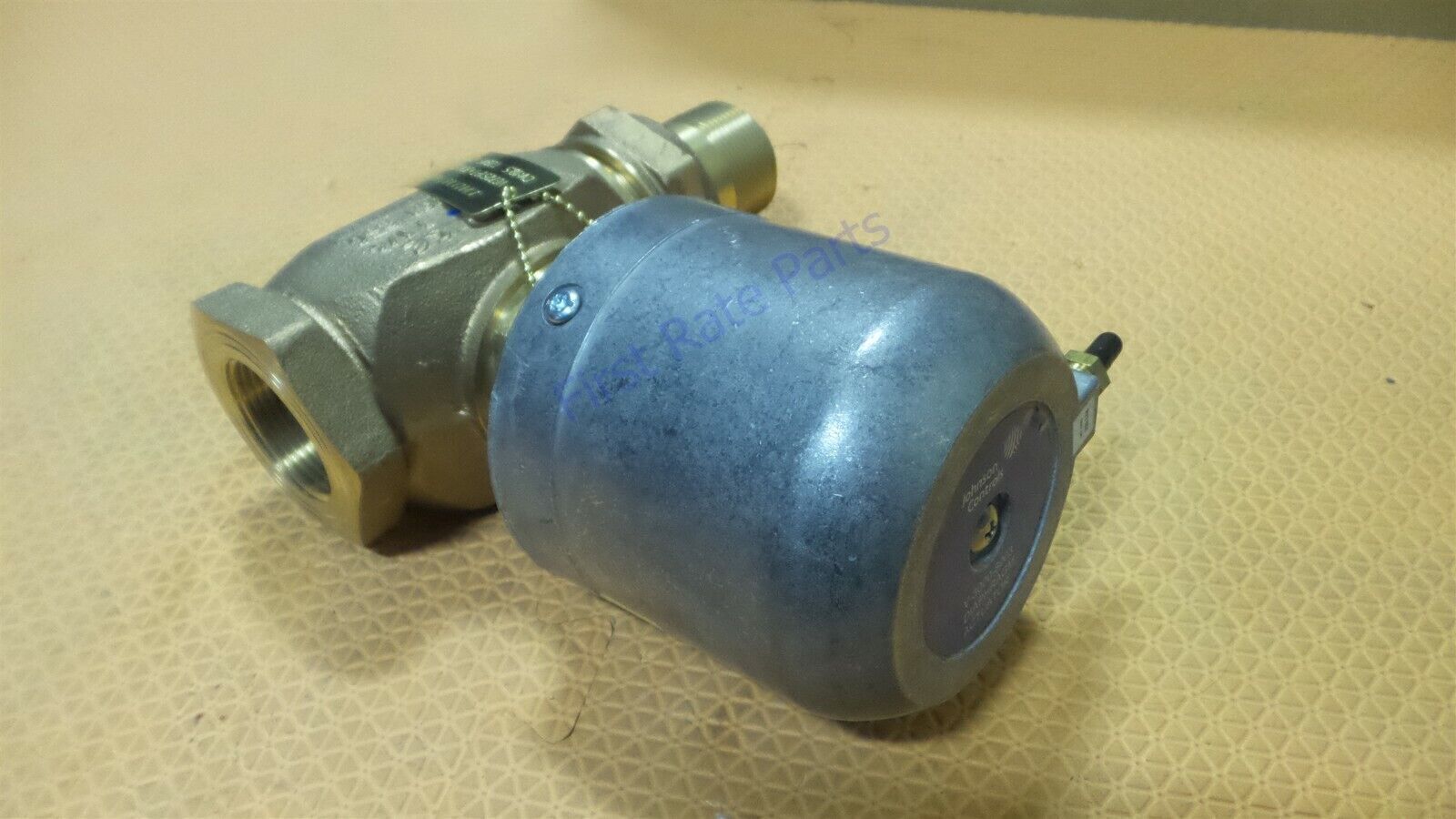 Johnson Controls VG7251PT+3003D Globe Valve Actuator VG7251PT3003D 1-1/4" Spring