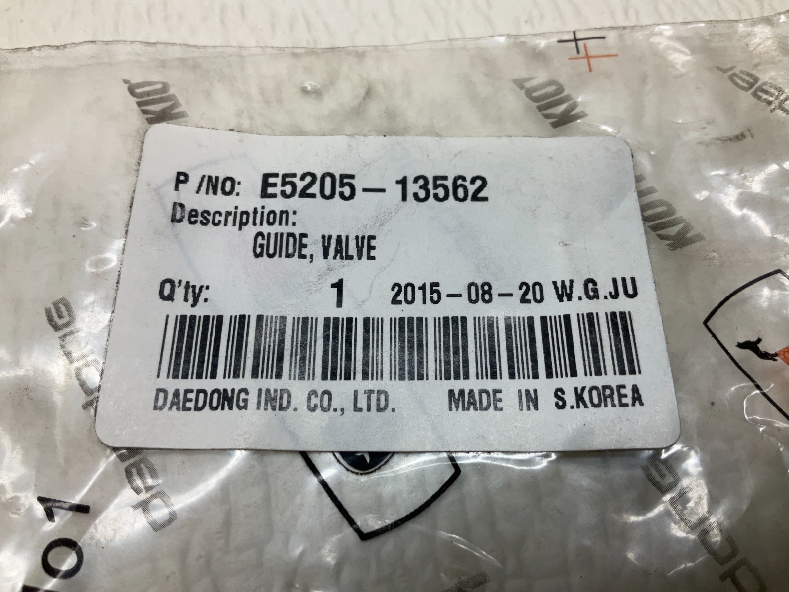 Daedong Kioti E5205-13562 Valve Guide E520513562 E5205 New (TSC)