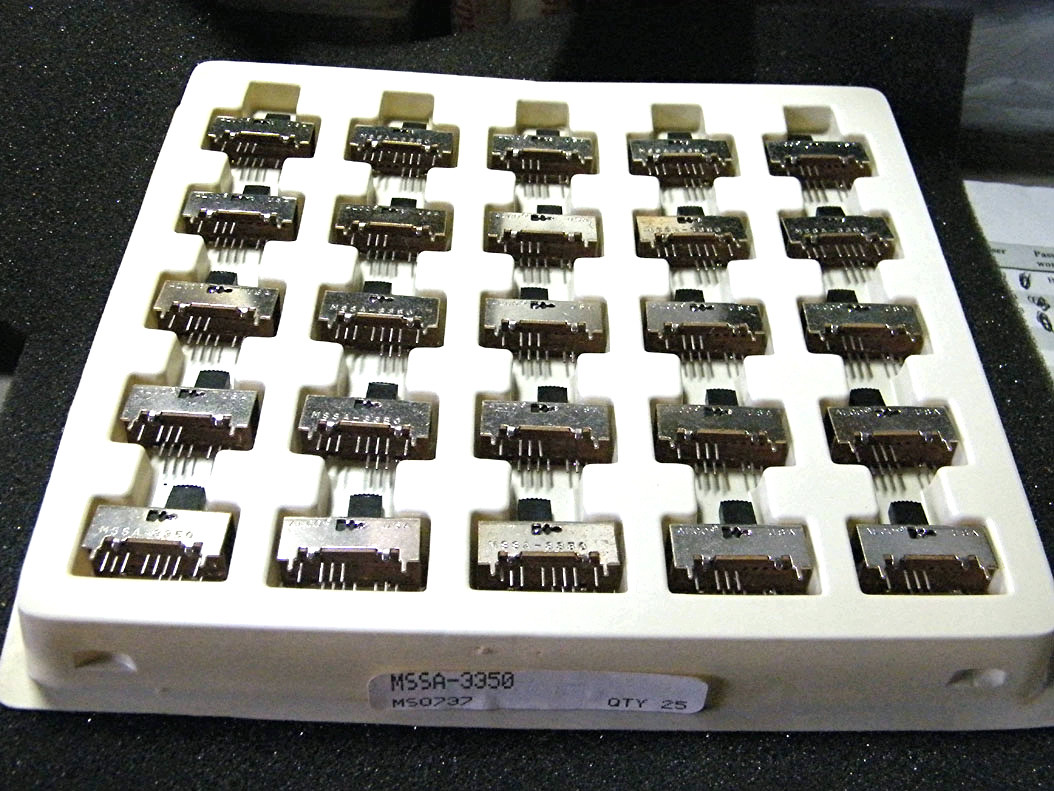 ALCO MSSA-3350 3P3T SLIDE SWITCH (LOT OF 25 PIECES)