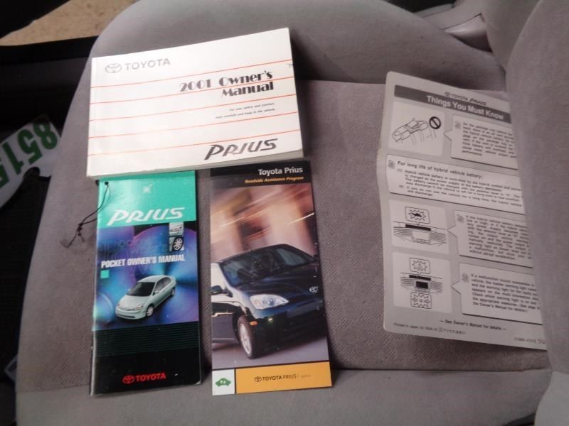 PRIUS     2001 Owners Manual 1141995