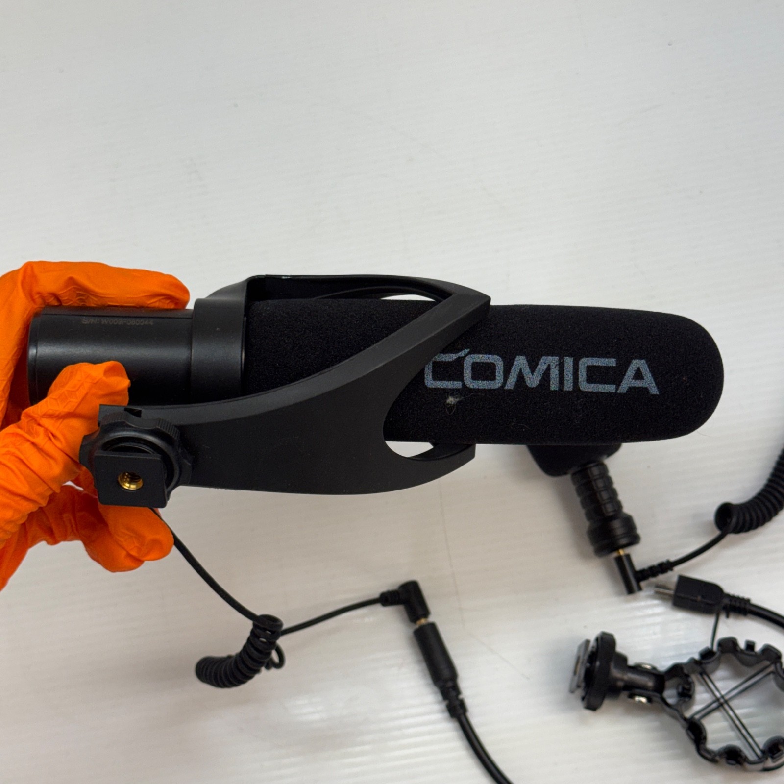 Comica V30 pro External Microphone Kit w/ Mount & Cables untested