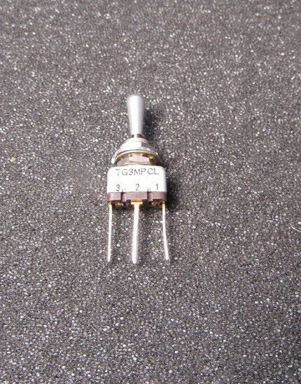Eaton TG3MPCL ON-OFF-ON MOMENTARY SPST