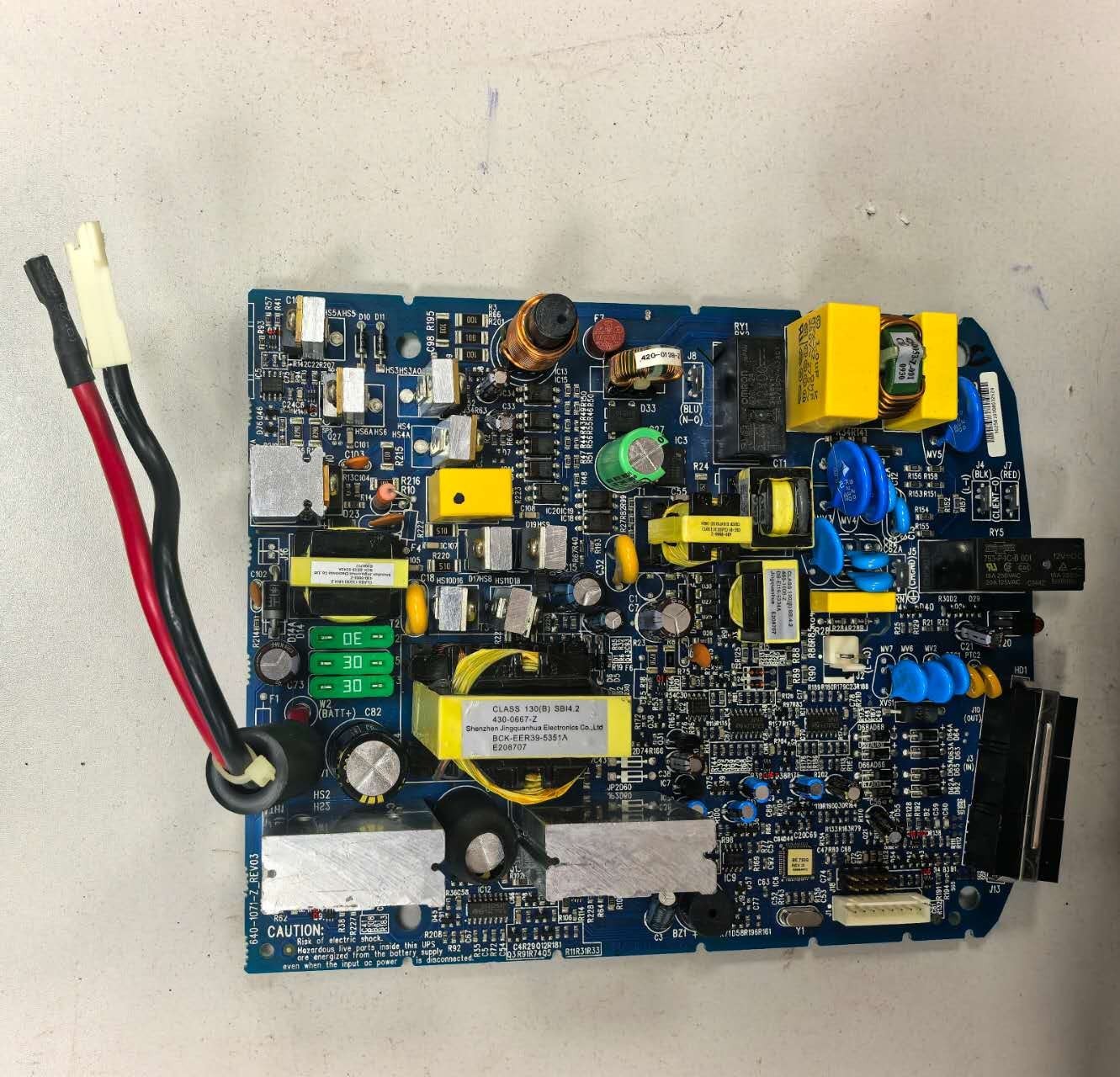 APC 640-1071-Z REVO3 BATTERY BOARD GREAT CONDITION FREE SHIPPING!