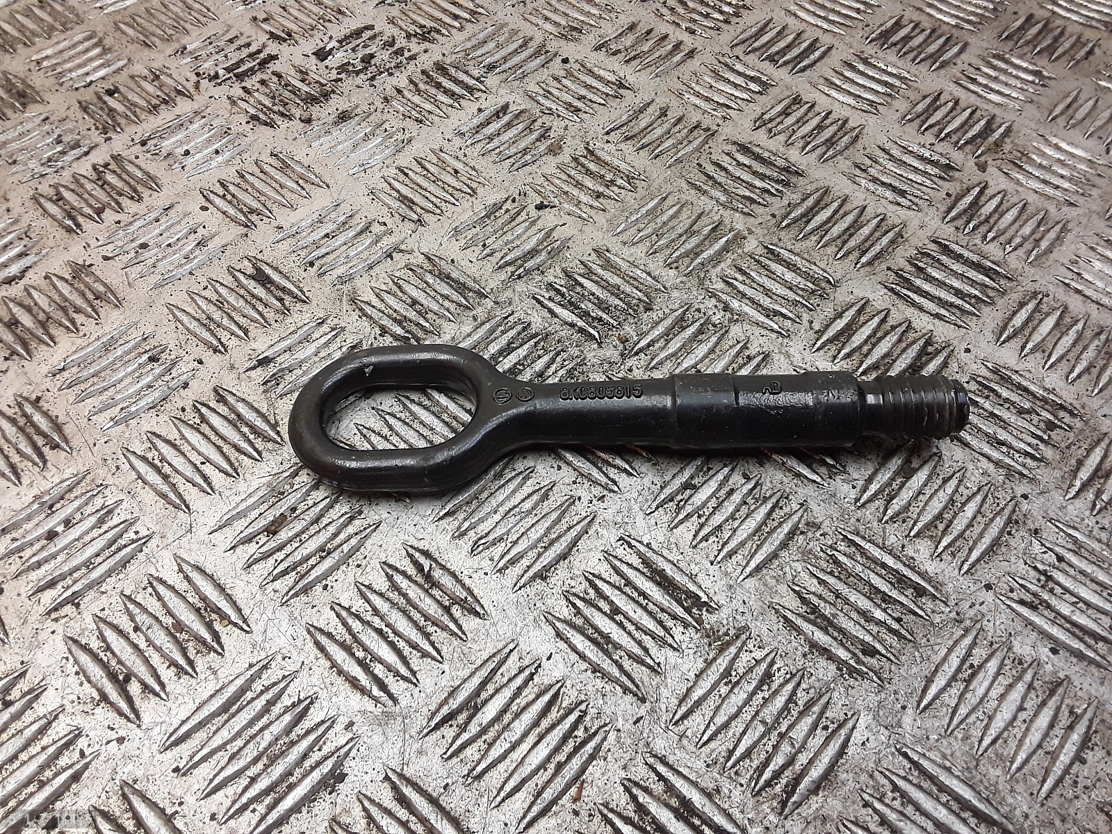2009 SEAT EXEO TOWING EYELET HOOK 8K0805615