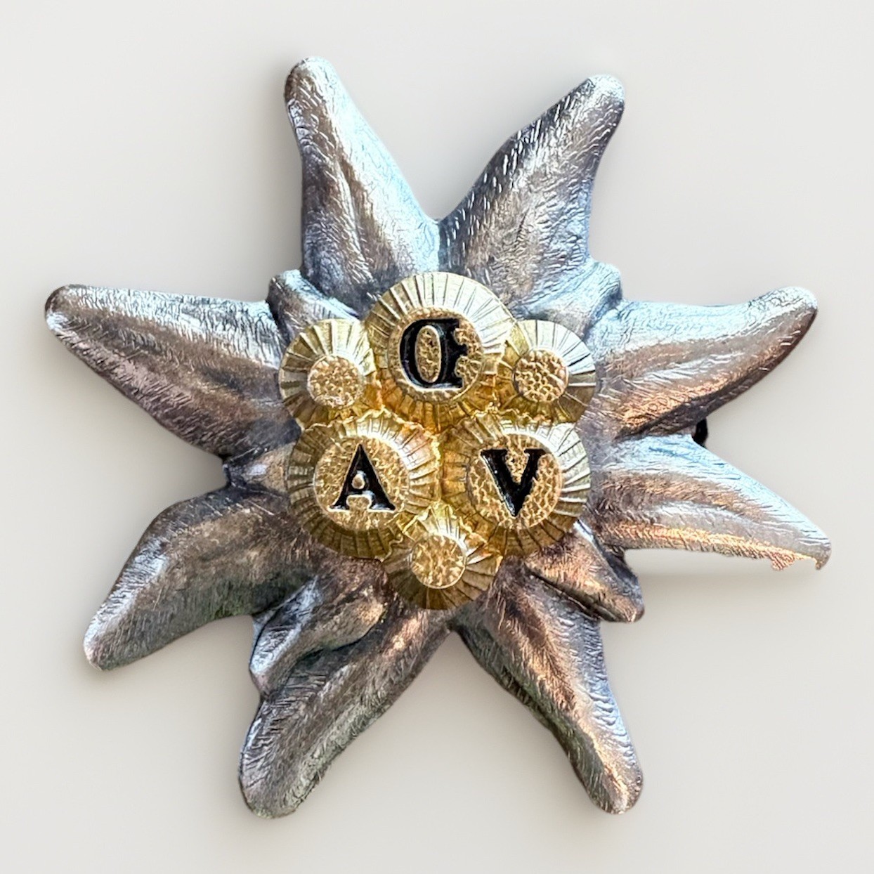 Cap Badge -Edelweiss - Wehrmacht Mountain Hunter Protective Patron Saint Pin