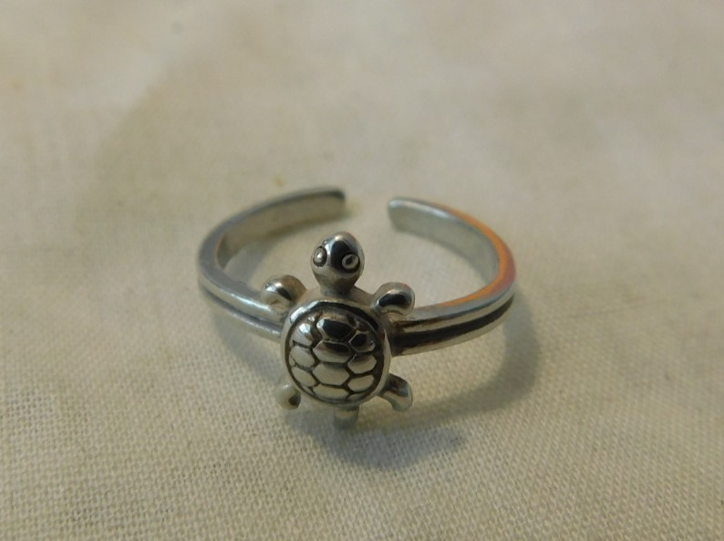 Sterling Silver Turtle Toe Ring 925 Size 3