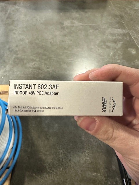 Ubiquiti INS-8023AF-I-US 802.3AF Passive PoE to 802.3AF Indoor Adapter