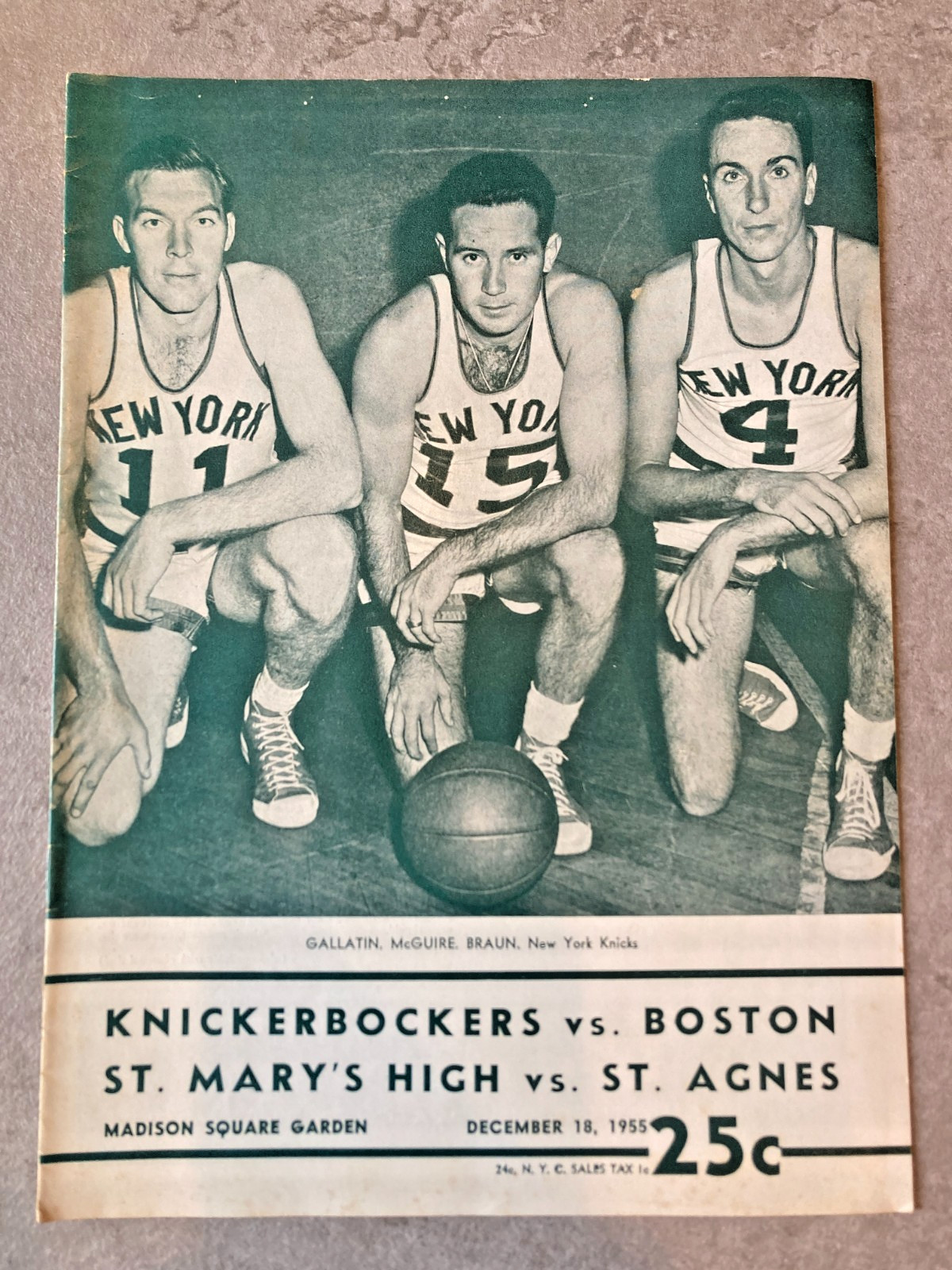 2 vintage New York Knicks programs from the mid-1950s, MSG