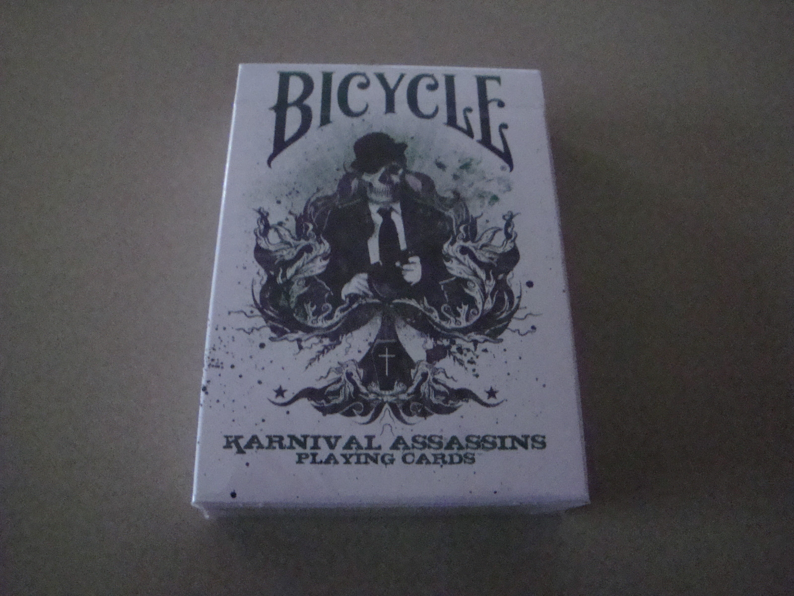 KARNIVAL ASSASSINS GREEN LIMITED EDITION BICYCLE DECK OF PLAYING CARDS POKER SIZ