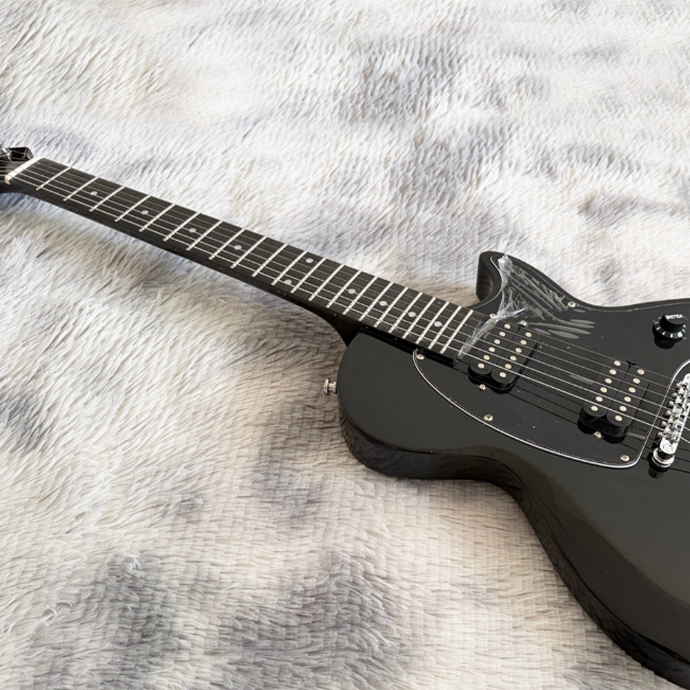 Black Solid Body Electric Guitar 6 String Single Cutaway Beginner Guitar