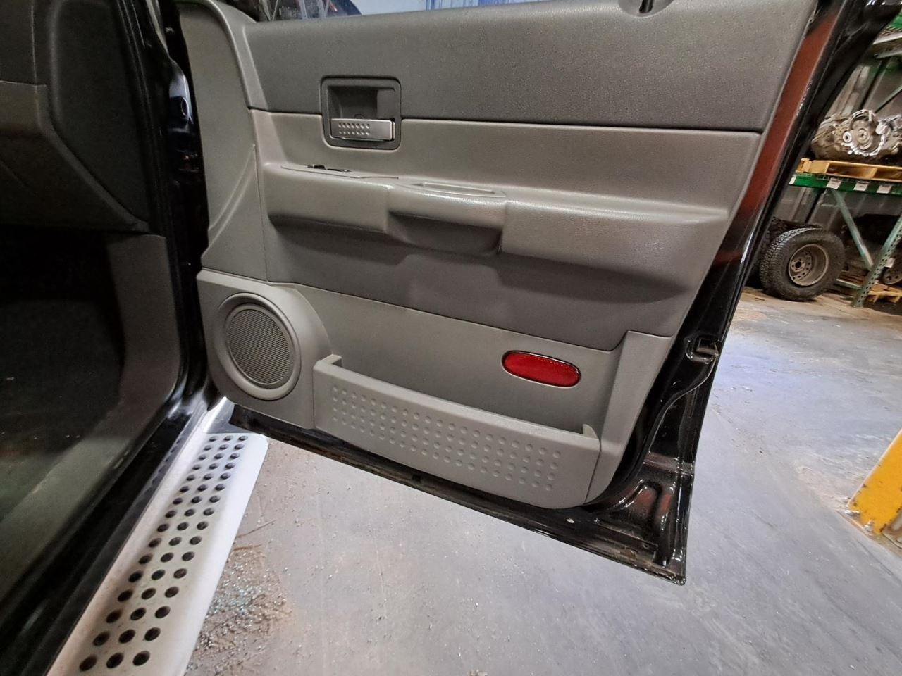 Driver Left Front Spindle/Knuckle Fits 04-09 DURANGO 1516512