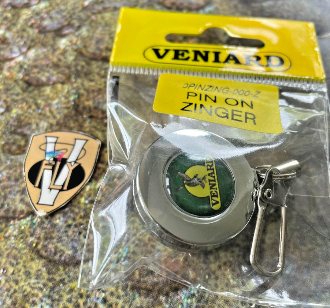 Veniard Deluxe Single Pin-On Zinger with Secure Tool Clip & 22 inch Cord