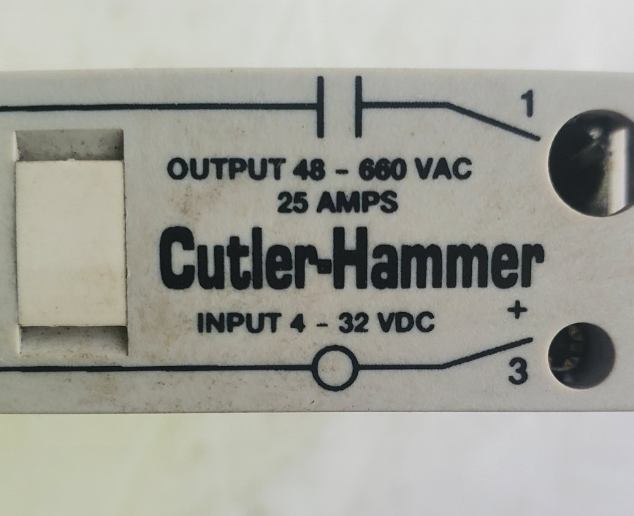 Cutler-Hammer E45DR22S280D25 SOLID STATE RELAY 4-32VDC INPUT/48-660VAC OUTPUT