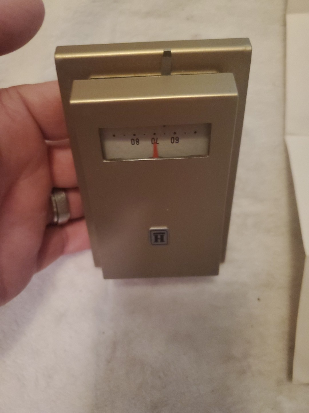 Honeywell T88A Rectangular Wall Room Thermostat Two Wire Low Voltage With Paper