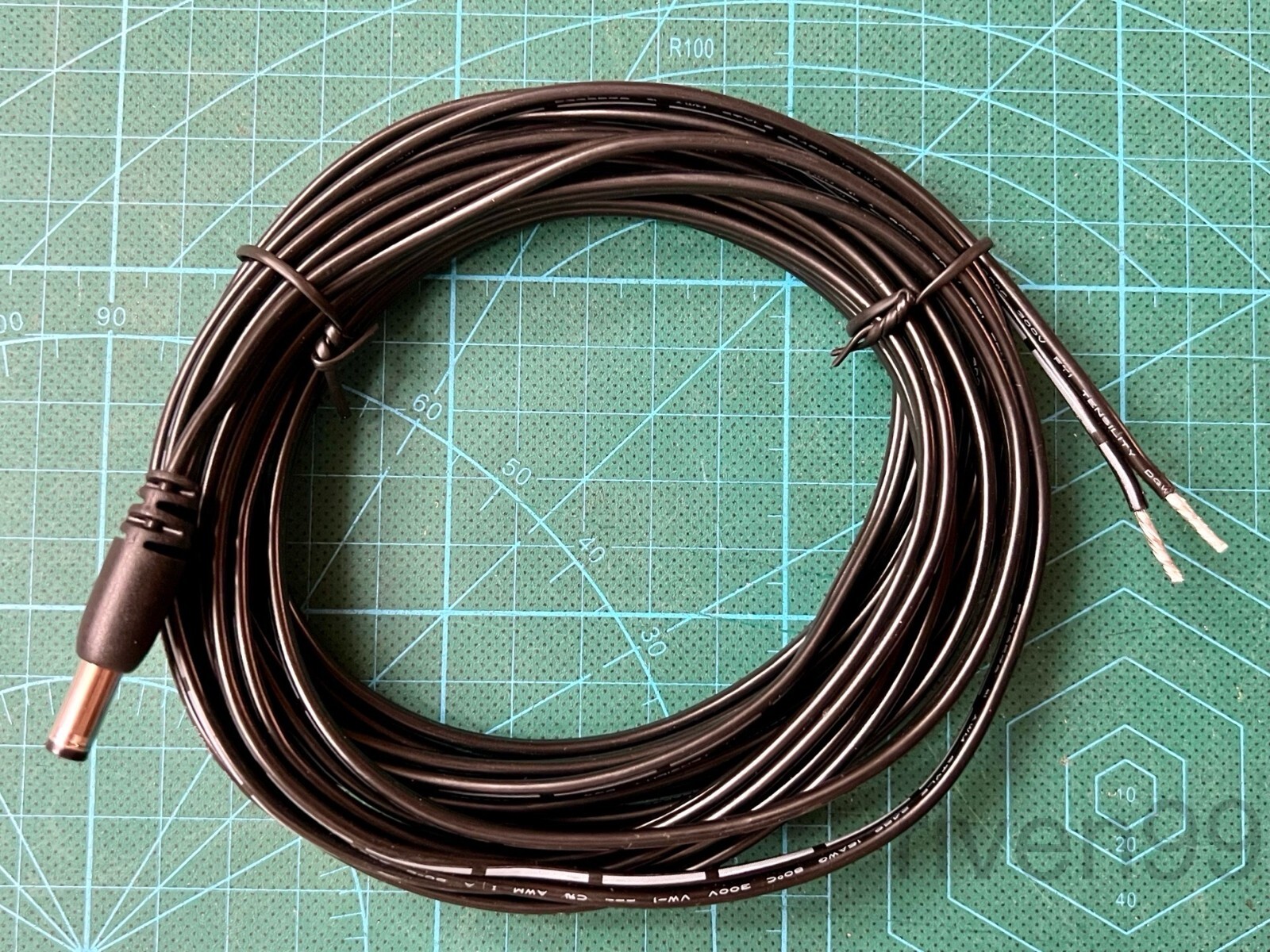 5.5 x 2.5mm Coaxial Barrel Plug 16AWG DC Pigtail Power Cord, 5.5mm Cable, 15ft