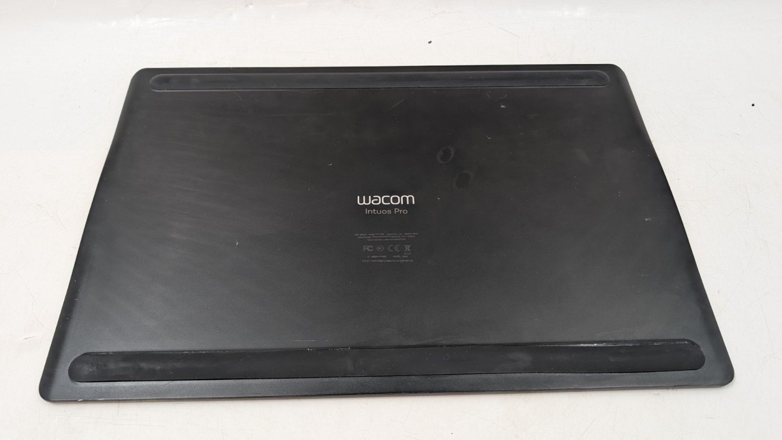 Wacom Intuos Pro Creative Pen Tablet PTH860 *AS IS* EB-20213