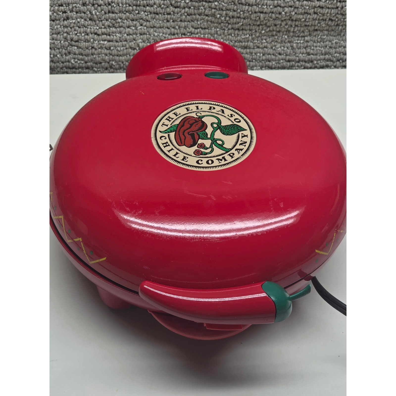 El Paso Chile Company Red Quesadilla Maker Electric Non-Stick 6 Section Grill