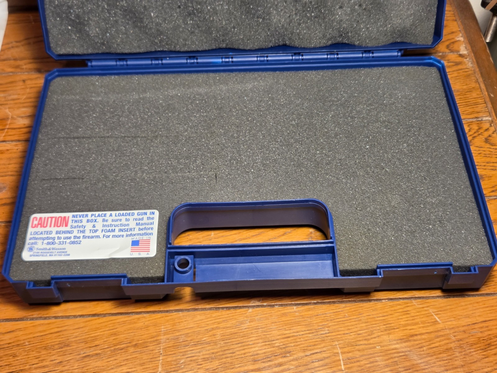 Smith & Wesson .357 Revolver Plastic Pistol Case With Lock.