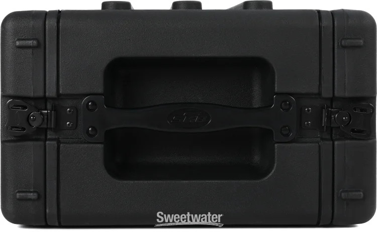 SKB rSeries Shallow Rack Roto-molded Case - 4U