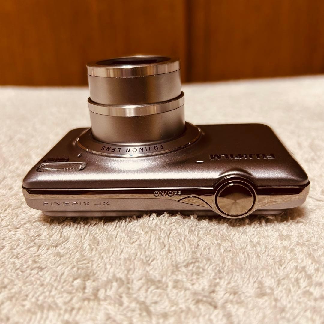 FUJIFILM FINEPIX JX420 Compact Digital Camera Tested Smooth Operation