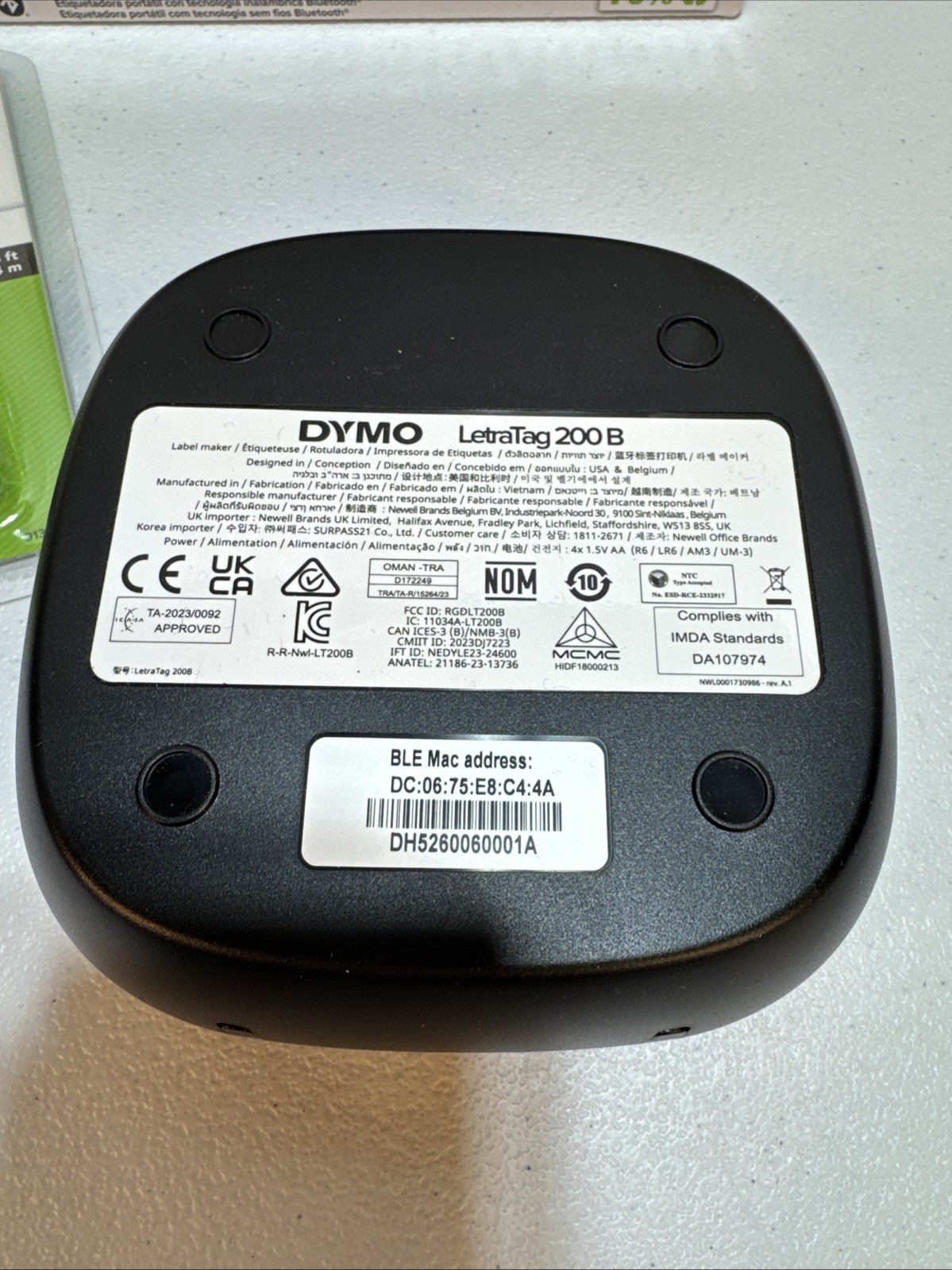 Dymo Bluetooth Compact Wireless Label Maker LetraTag 200B with Extra Refill
