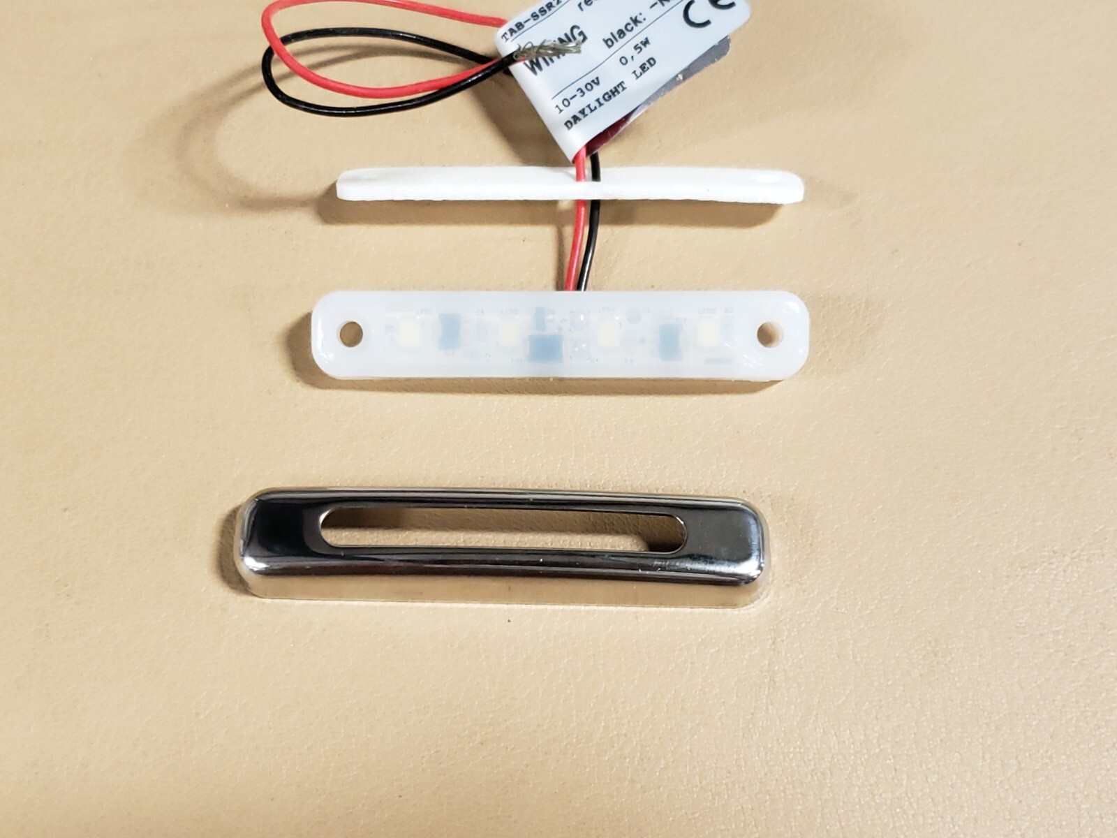 QUICK USA LED BOAT COURTESY LIGHT MODEL# TAB SSR2