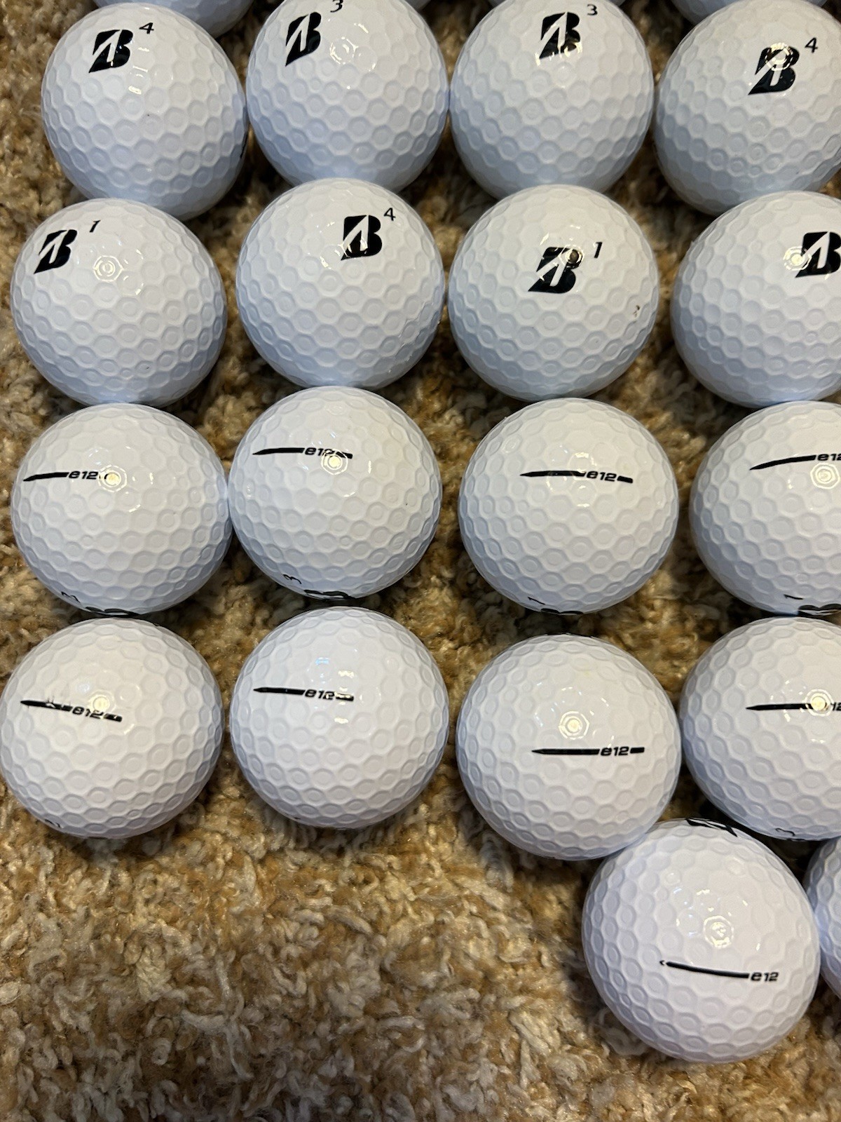 50 Mint Bridgestone E12 Golf balls