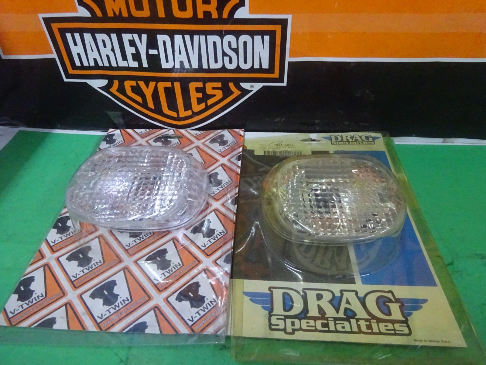 Harley BTs XLs CHOICE of Rpl 99-03 LAYDOWN CLEAR TAILLIGHT LENS TOP/BOT WINDOW