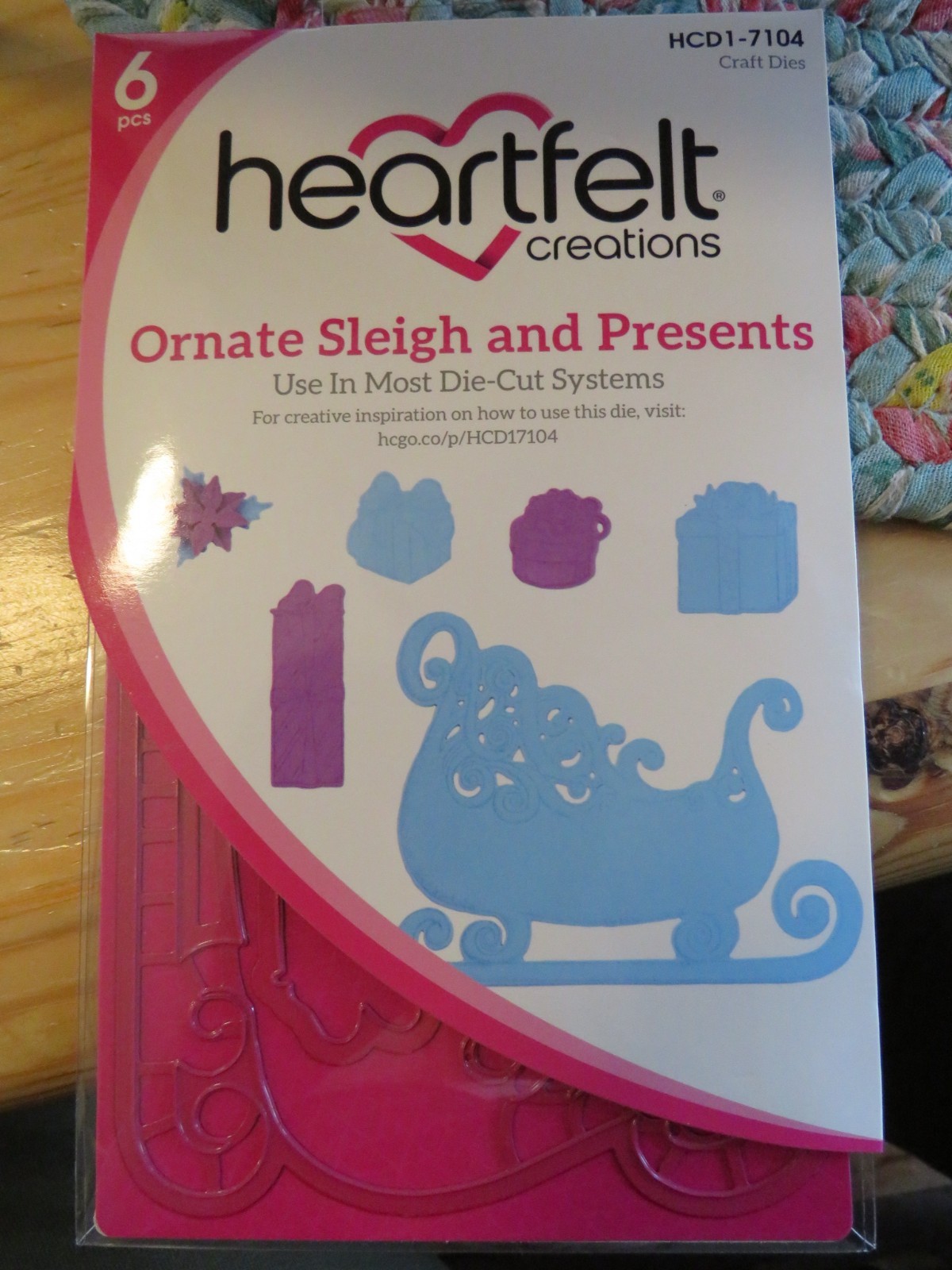 Heartfelt Creations Ornate Sleigh And Presents Die Set Christmas HCD1-7104