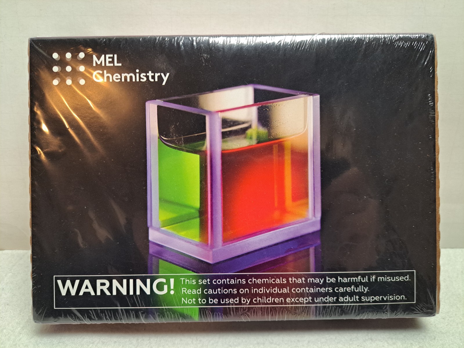 MEL Chemistry Kit - A Study in Ultraviolet #RF-CH379 (Sealed)