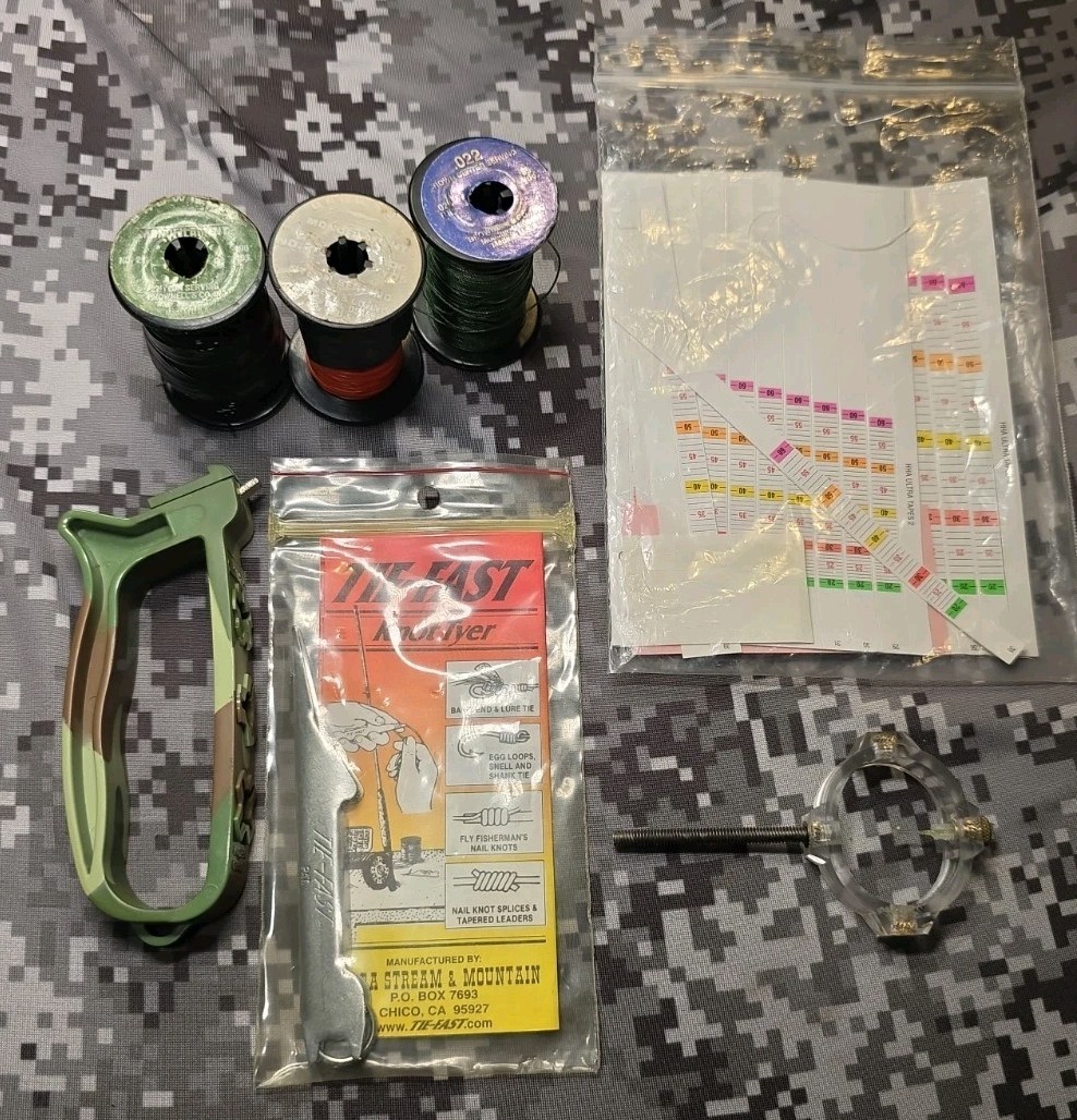 ARCHERY LOT HHA ULTRA TAPE BROADHEADS SHARPENER SERVING TIE FAST KNOT TYER LOT