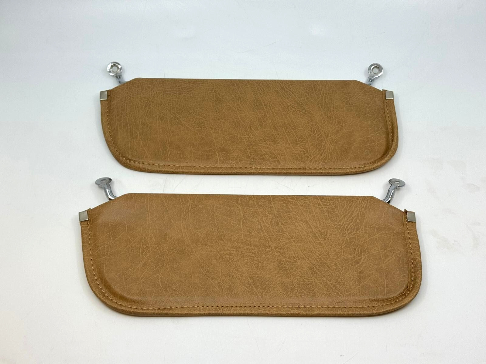Sunvisor Pair With Bracket for Corvette C3 Stingray 69-76 L+R 2pcs Saddle Brown