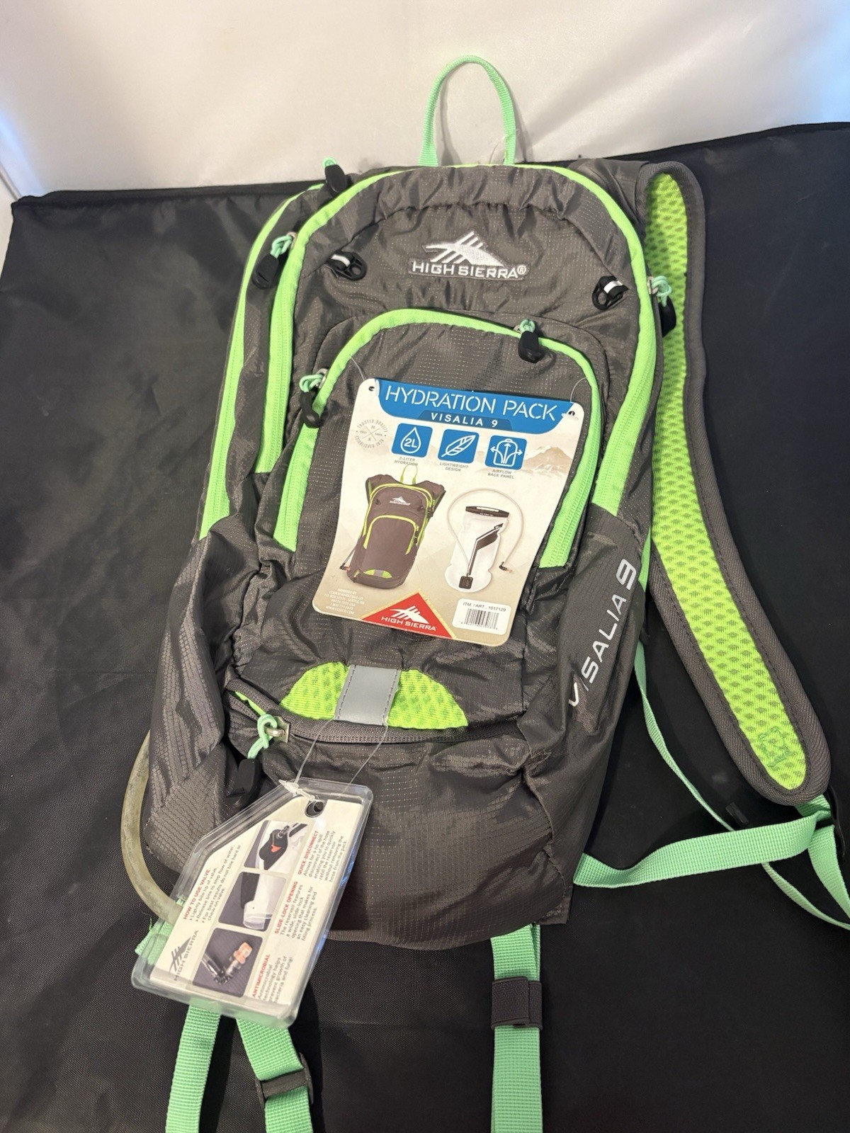 High Sierra HydraHike Hydration Backpack, Lightweight 2L