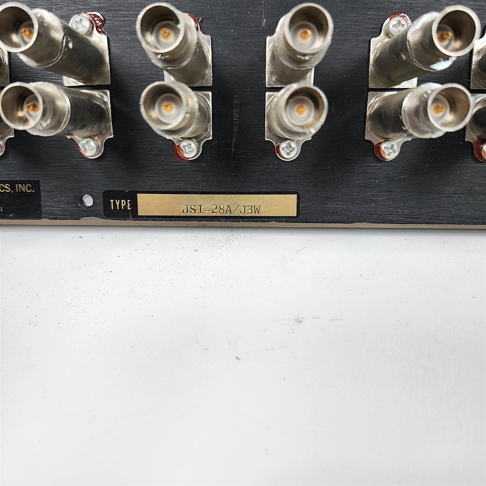 Trompeter JSI-28A/J3W Video Patch Panel w/ 14 Loopback Connectors